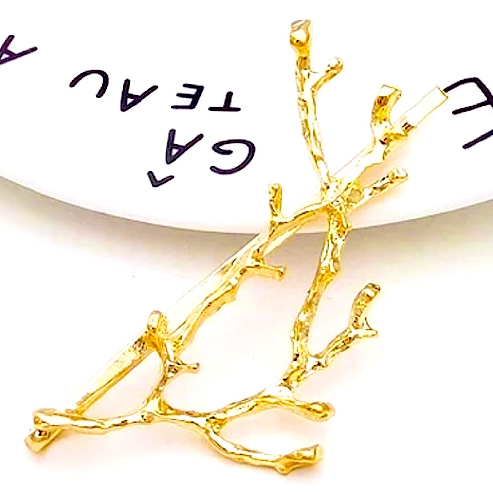 ⚜️[𝟯/$𝟭𝟴]⚜️Big Gold Twig Hairpin NEW - Picture 2 of 9